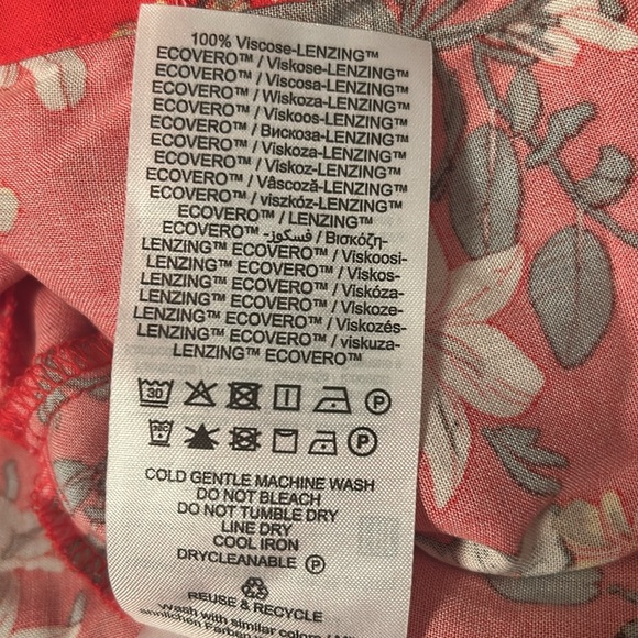 New with tags VM ‘simply easy’ button-down dress, red - Picture 6 of 6